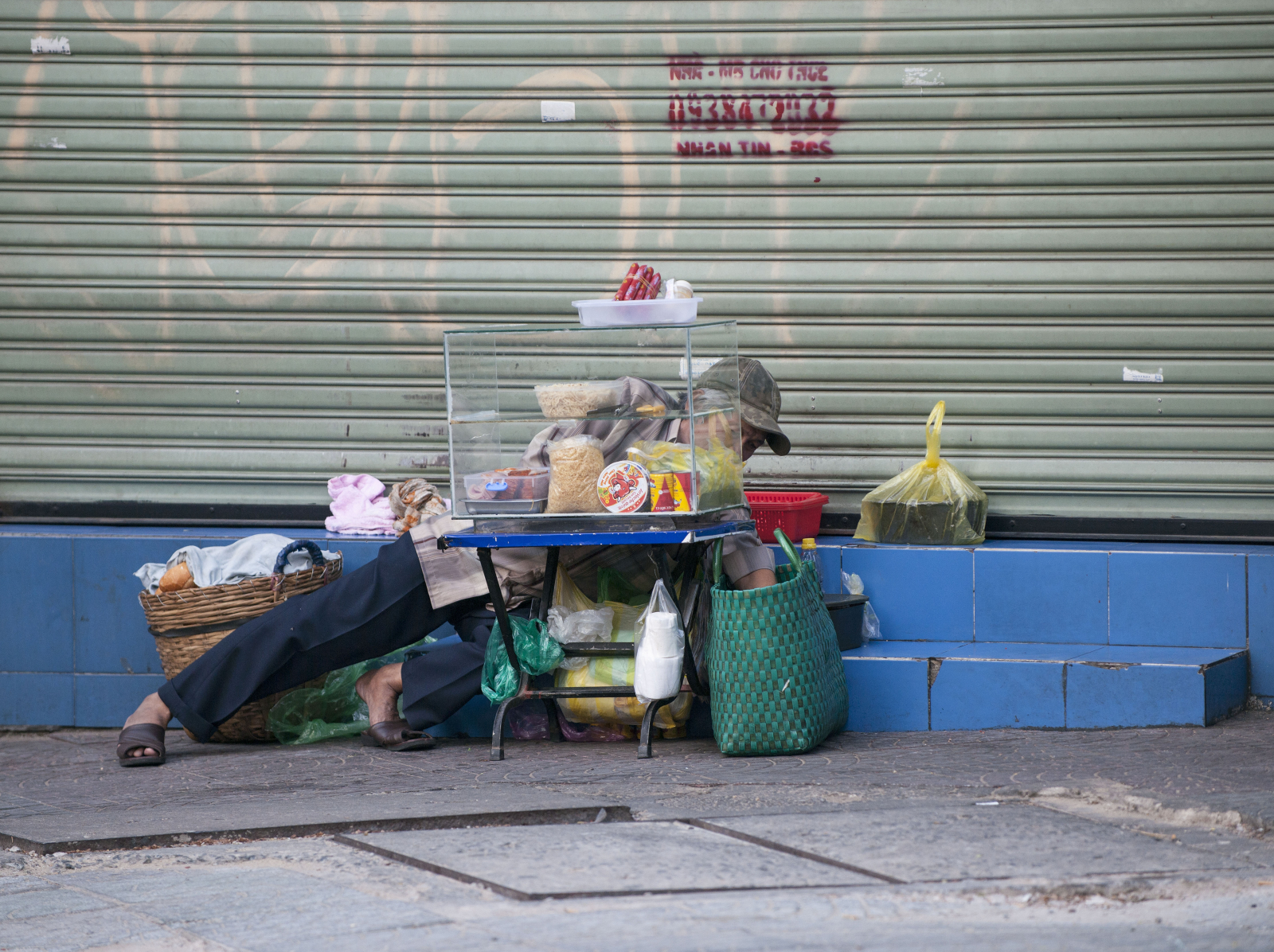 relaxed search, Ho-Chi-Minh-Stadt (Saigon) 2016